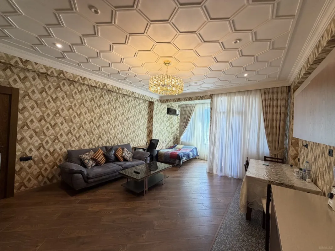 Satılır 2 otaqlı mənzil 70 m²