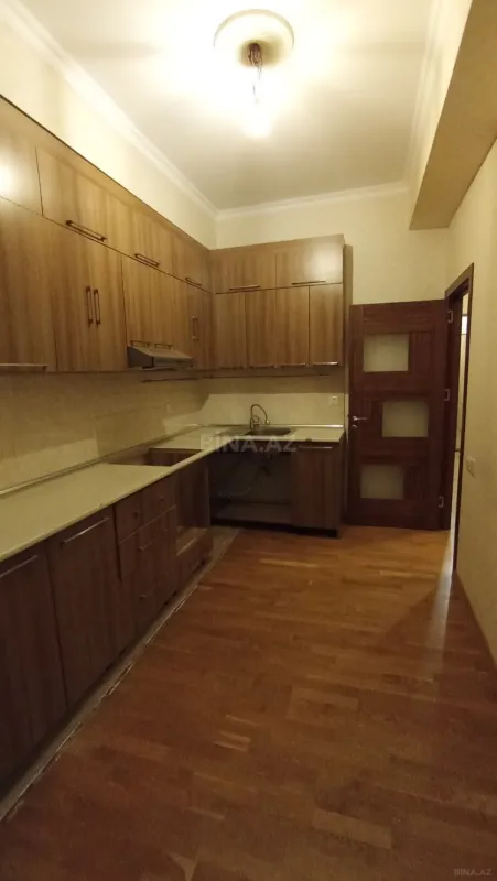 Satılır 3 otaqlı mənzil 74 m²