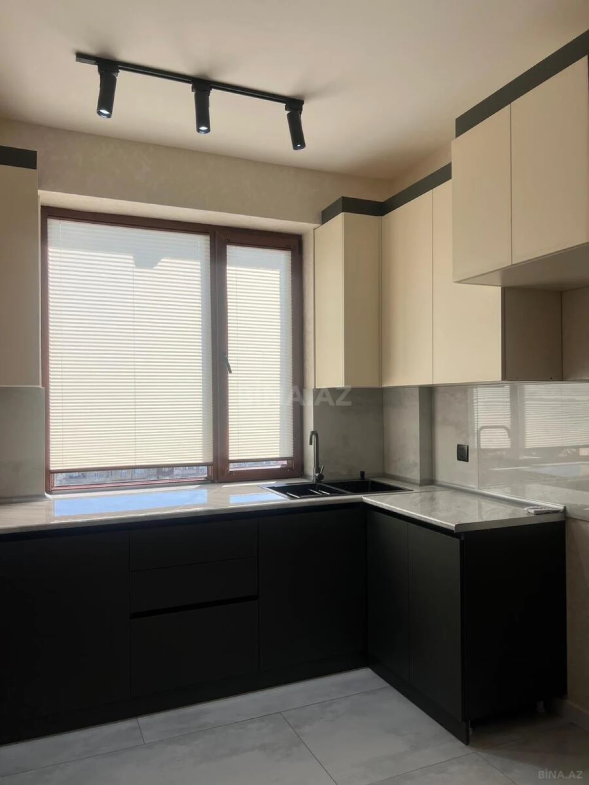 Satılır 2 otaqlı mənzil 62 m²