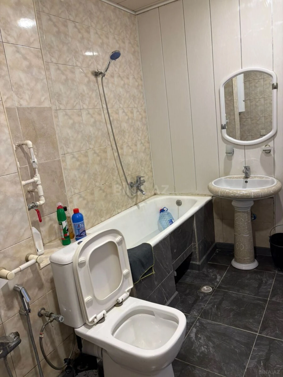 Satılır 2 otaqlı mənzil 65 m²