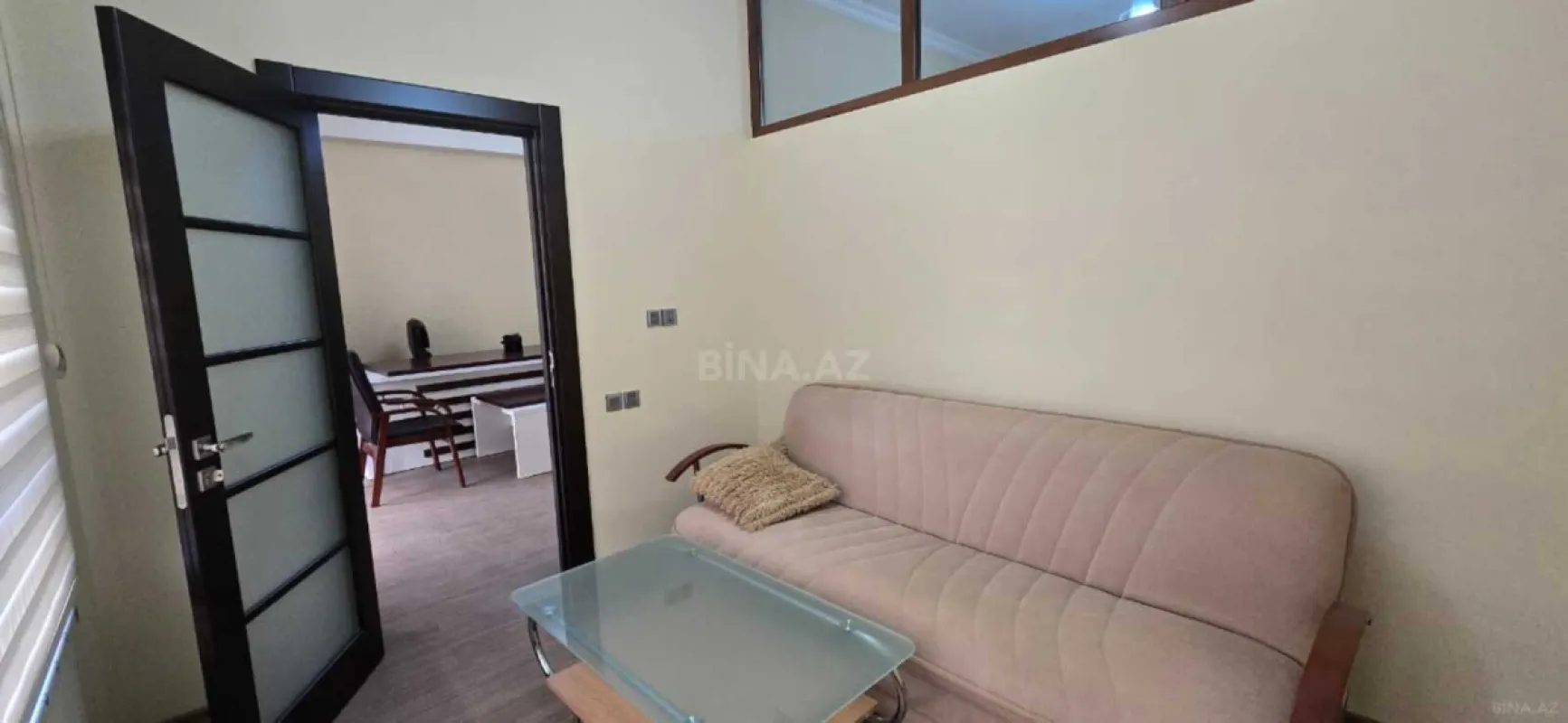 Satılır 3 otaqlı ofis 105 m²