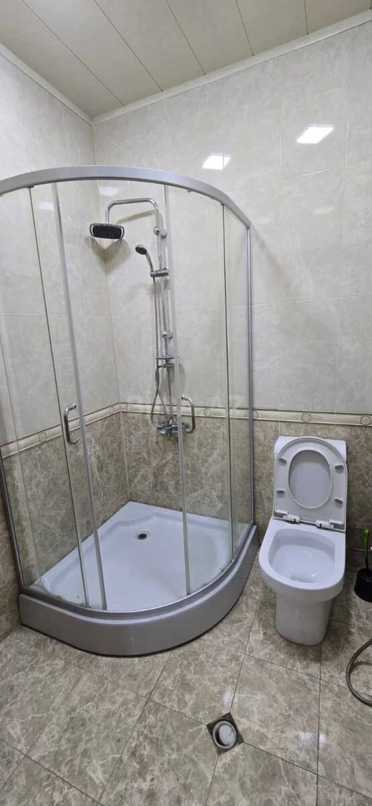 Satılır 3 otaqlı ofis 105 m²