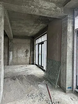 Satılır 3 otaqlı mənzil 133.4 m²