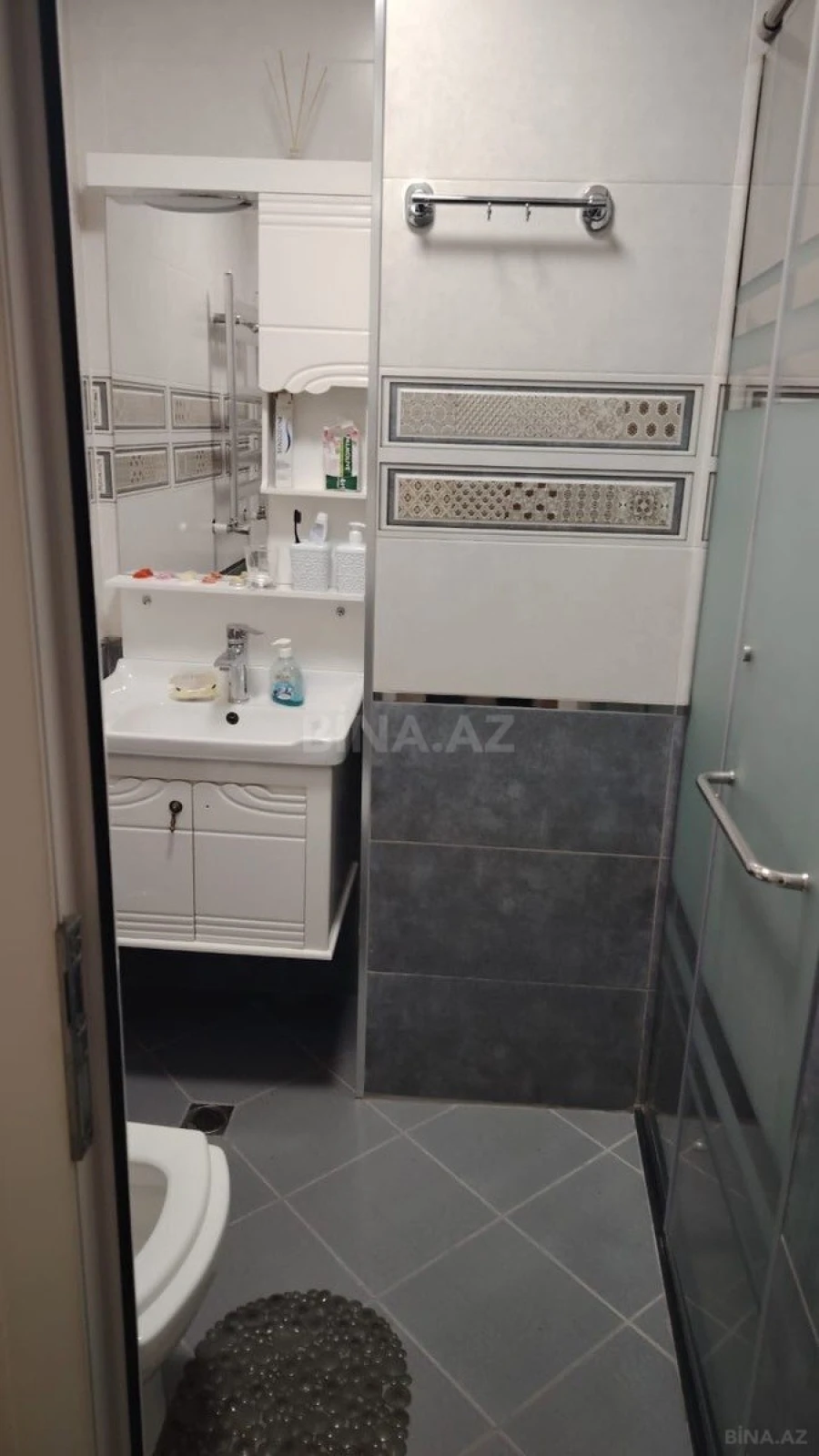 Kirayə verilir 2 otaqlı mənzil 57 m²