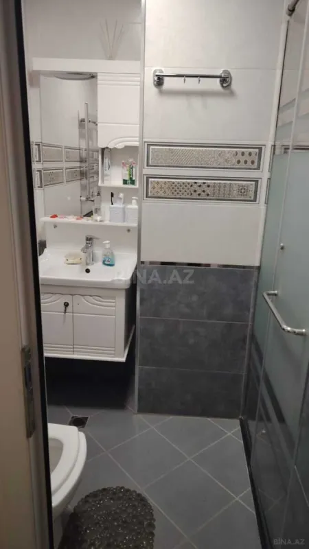 Kirayə verilir 2 otaqlı mənzil 57 m²