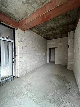 Satılır 4 otaqlı mənzil 136 m²