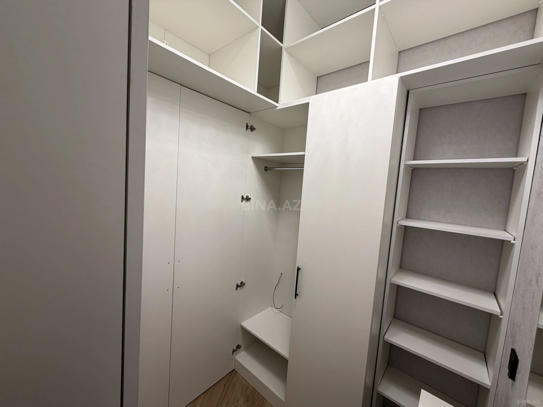 Satılır 4 otaqlı həyət evi 260 m²