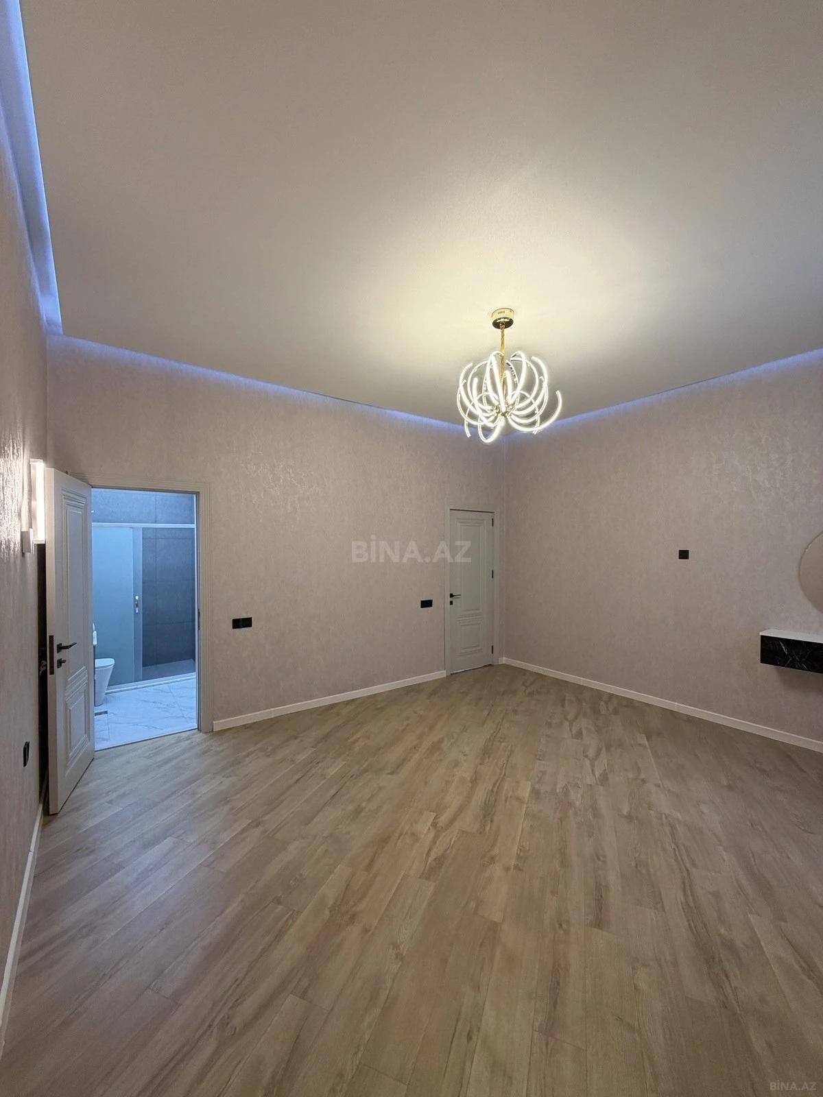 Satılır 4 otaqlı həyət evi 260 m²