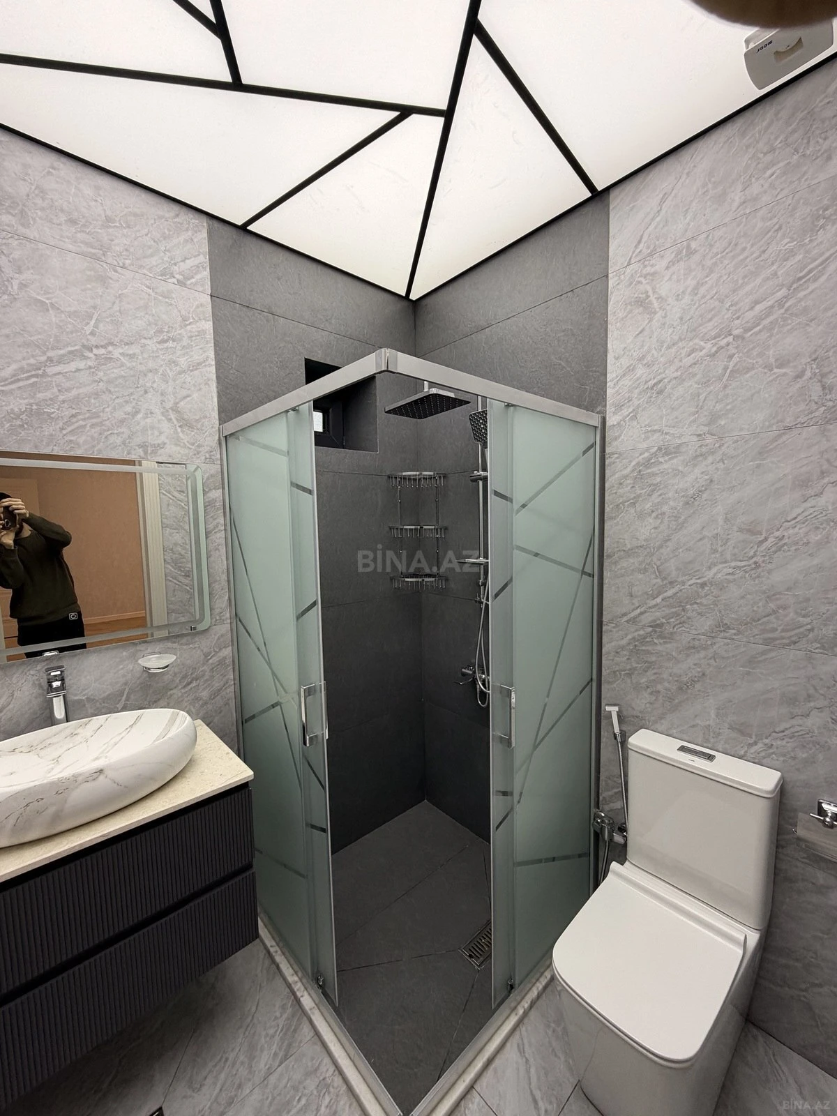 Satılır 4 otaqlı həyət evi 260 m²