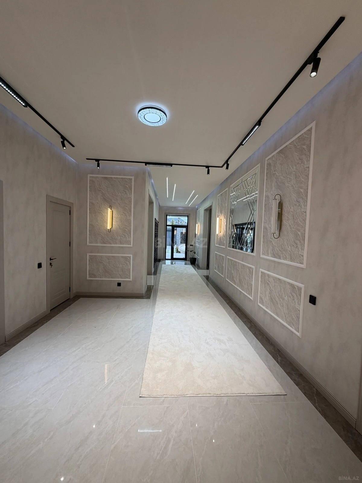 Satılır 4 otaqlı həyət evi 260 m²