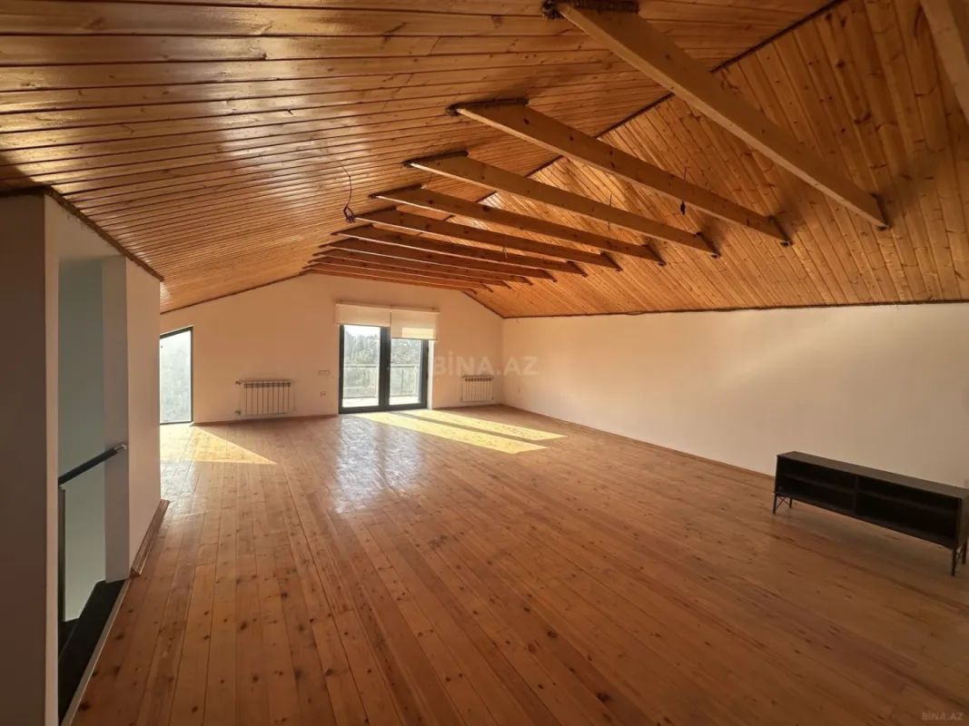Satılır 6 otaqlı həyət evi 375.6 m²