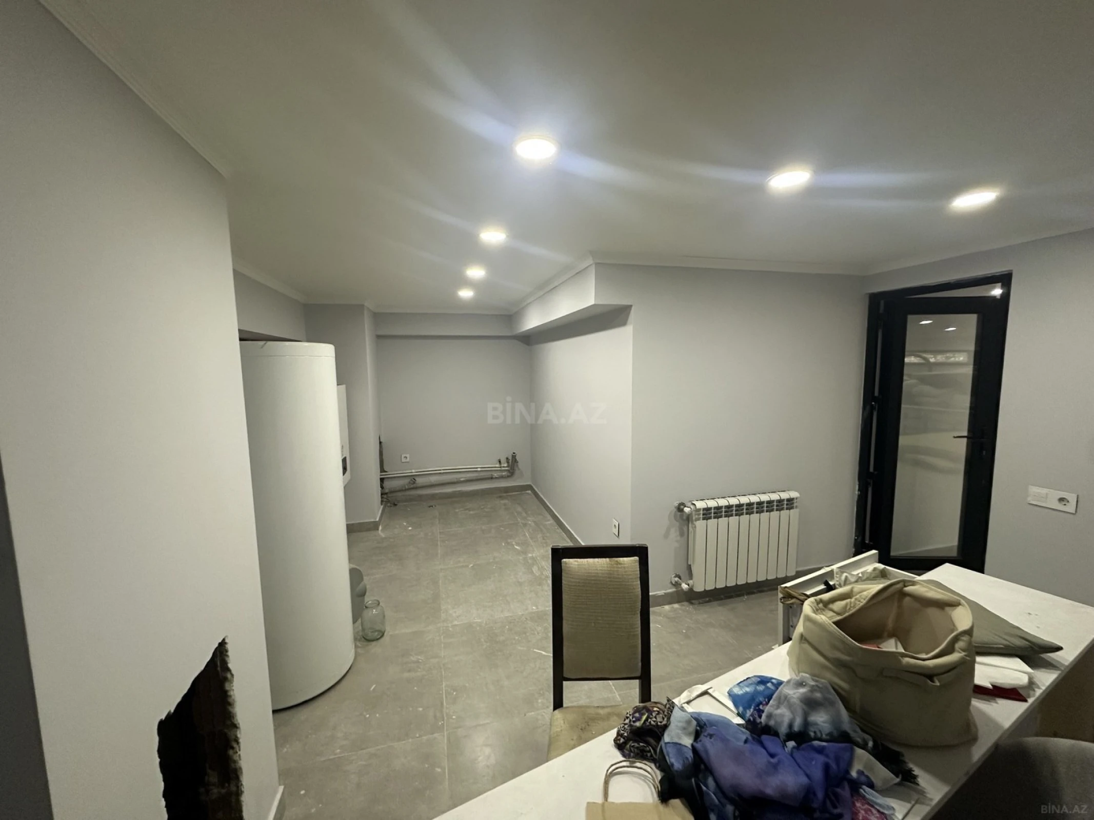 Satılır 6 otaqlı həyət evi 375.6 m²