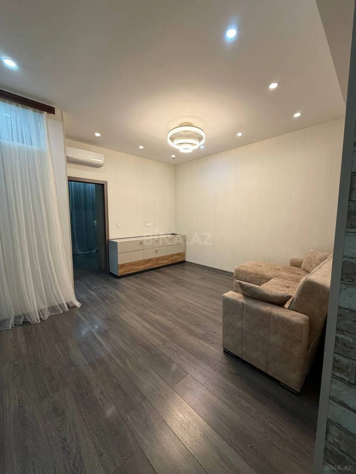Satılır 2 otaqlı mənzil 51 m²