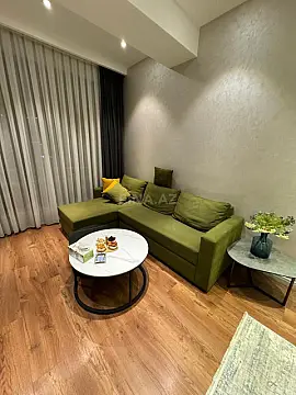 Kirayə verilir 2 otaqlı mənzil 80 m²