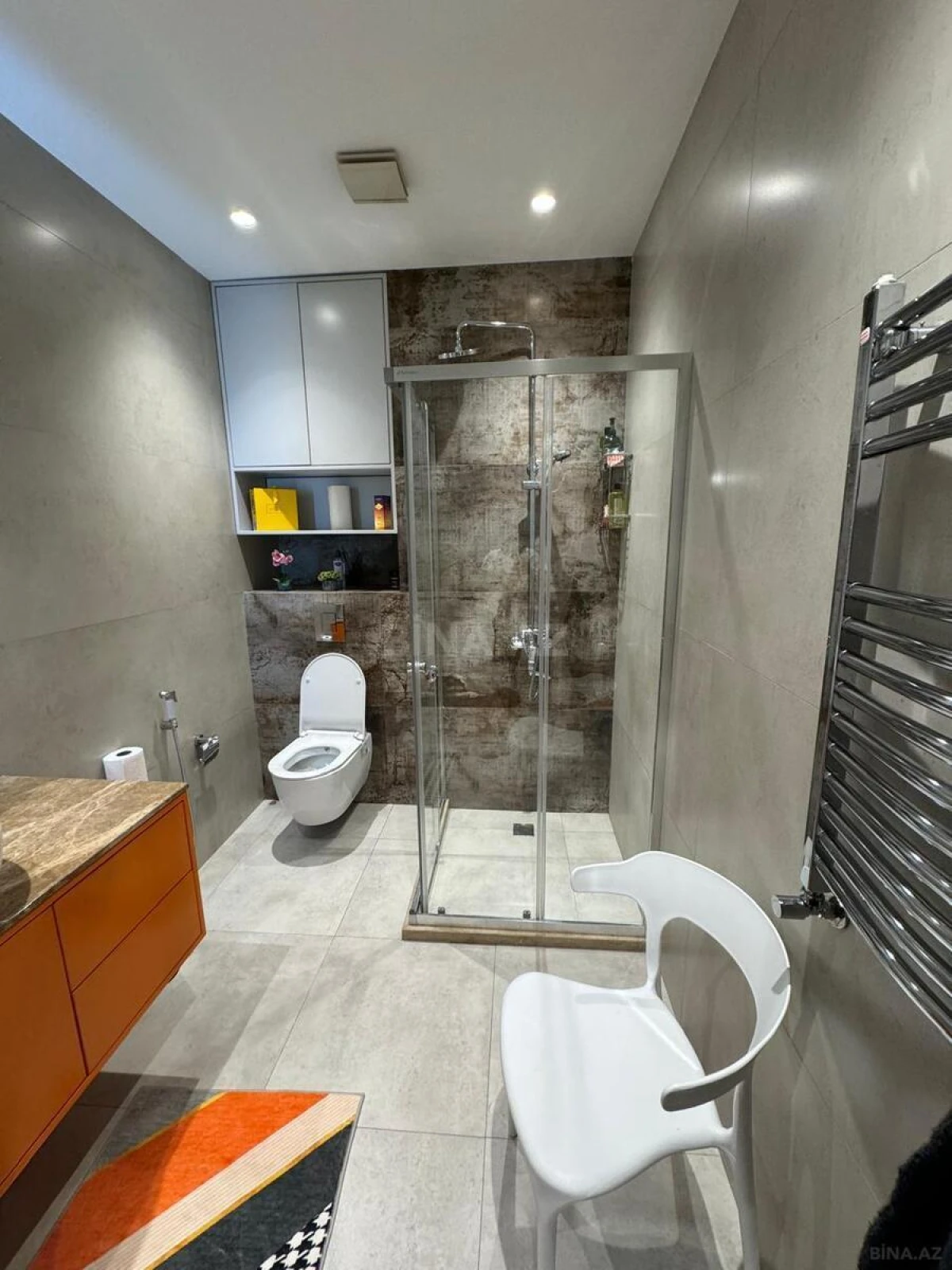 Kirayə verilir 2 otaqlı mənzil 80 m²