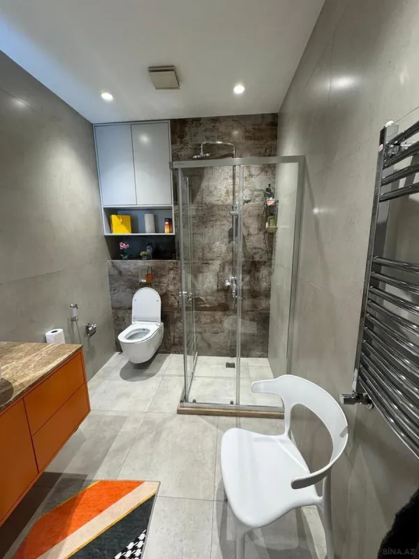 Kirayə verilir 2 otaqlı mənzil 80 m²