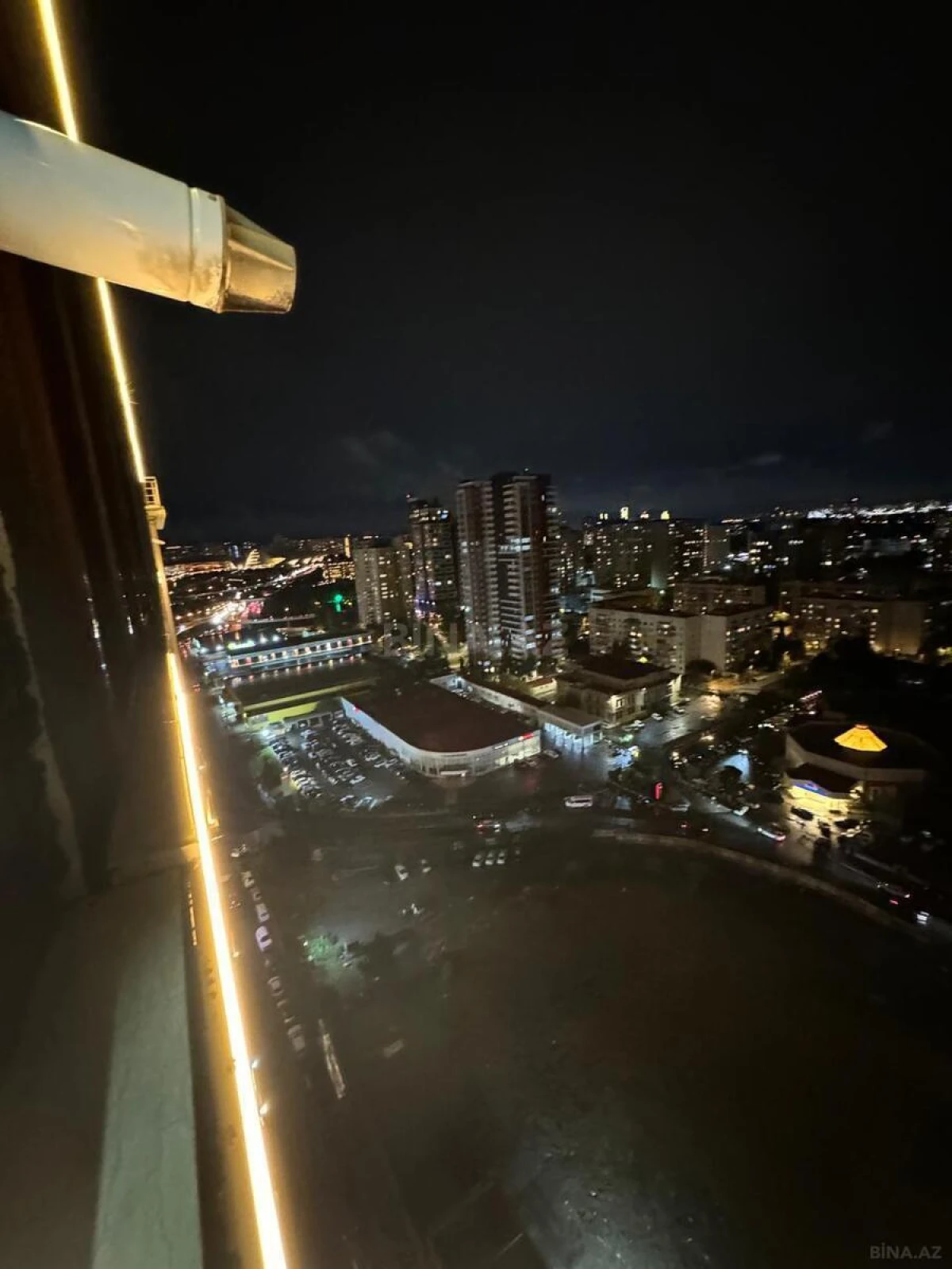 Kirayə verilir 2 otaqlı mənzil 80 m²