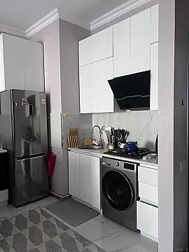 Satılır 2 otaqlı mənzil 68 m²