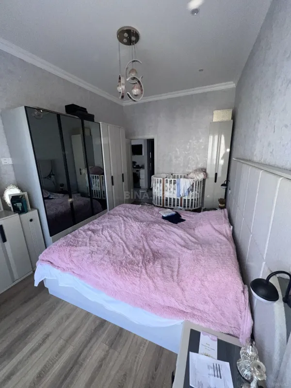 Satılır 2 otaqlı mənzil 68 m²