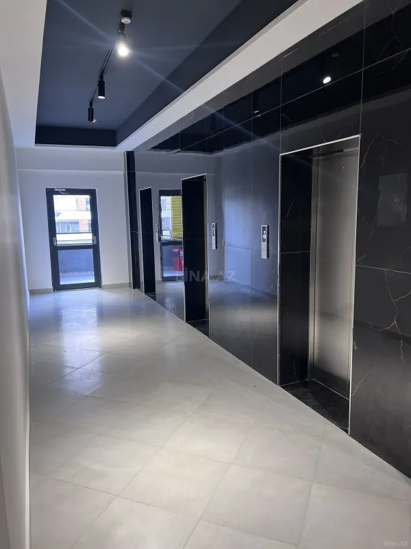 Satılır 2 otaqlı mənzil 68 m²