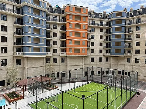 Satılır 4 otaqlı mənzil 177.4 m²