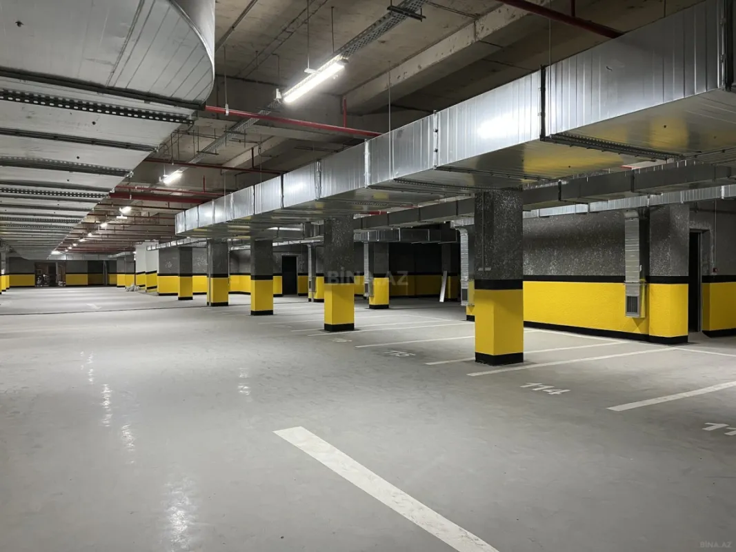 Satılır 4 otaqlı mənzil 177.4 m²