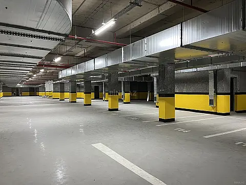 Satılır 4 otaqlı mənzil 177.4 m²