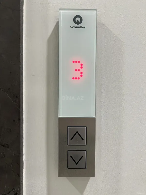 Satılır 4 otaqlı mənzil 177.4 m²