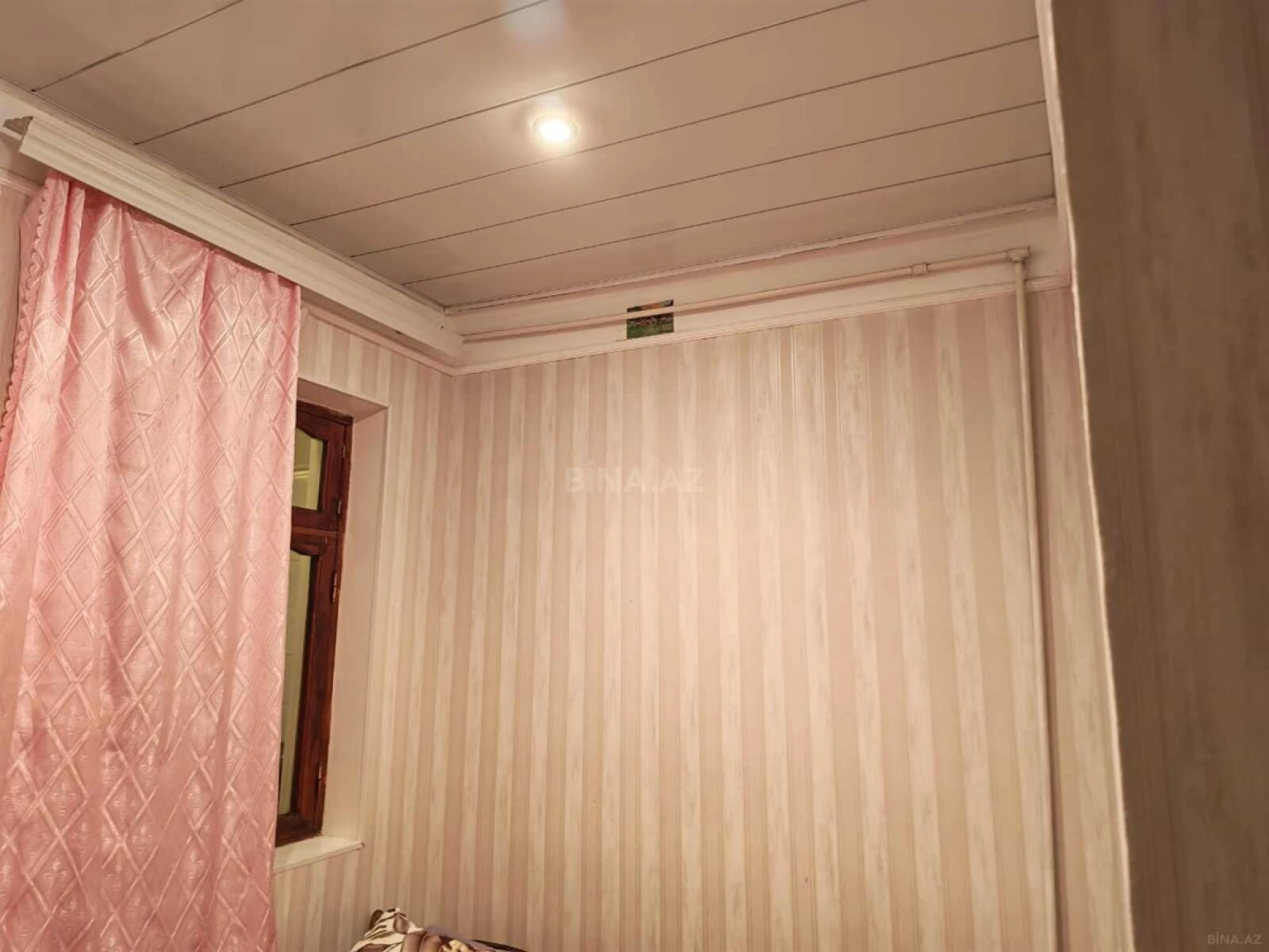 Kirayə verilir 2 otaqlı mənzil 45 m²