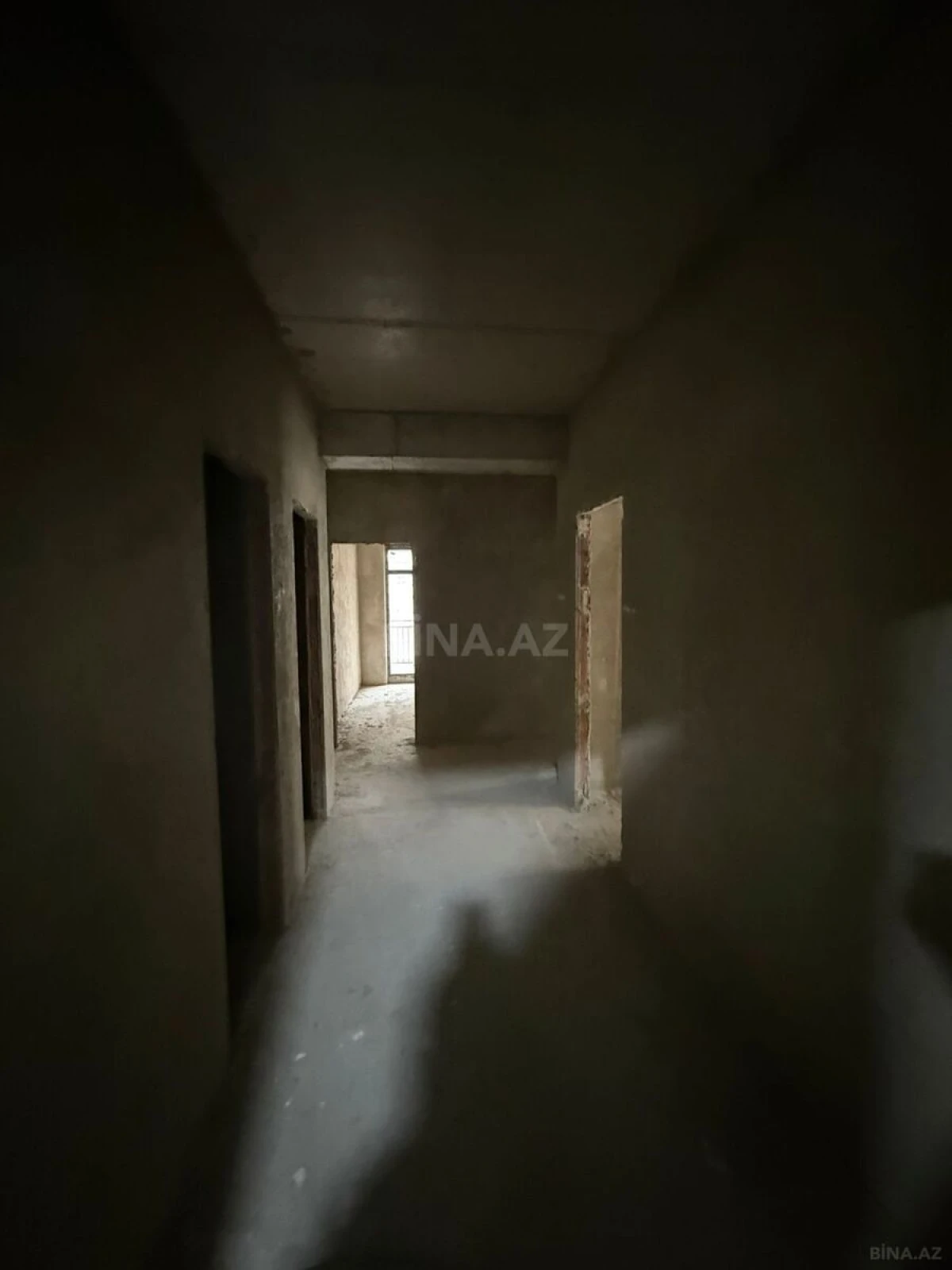 Satılır 4 otaqlı mənzil 149.1 m²