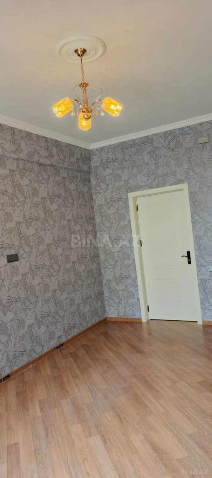 Satılır 2 otaqlı mənzil 80 m²