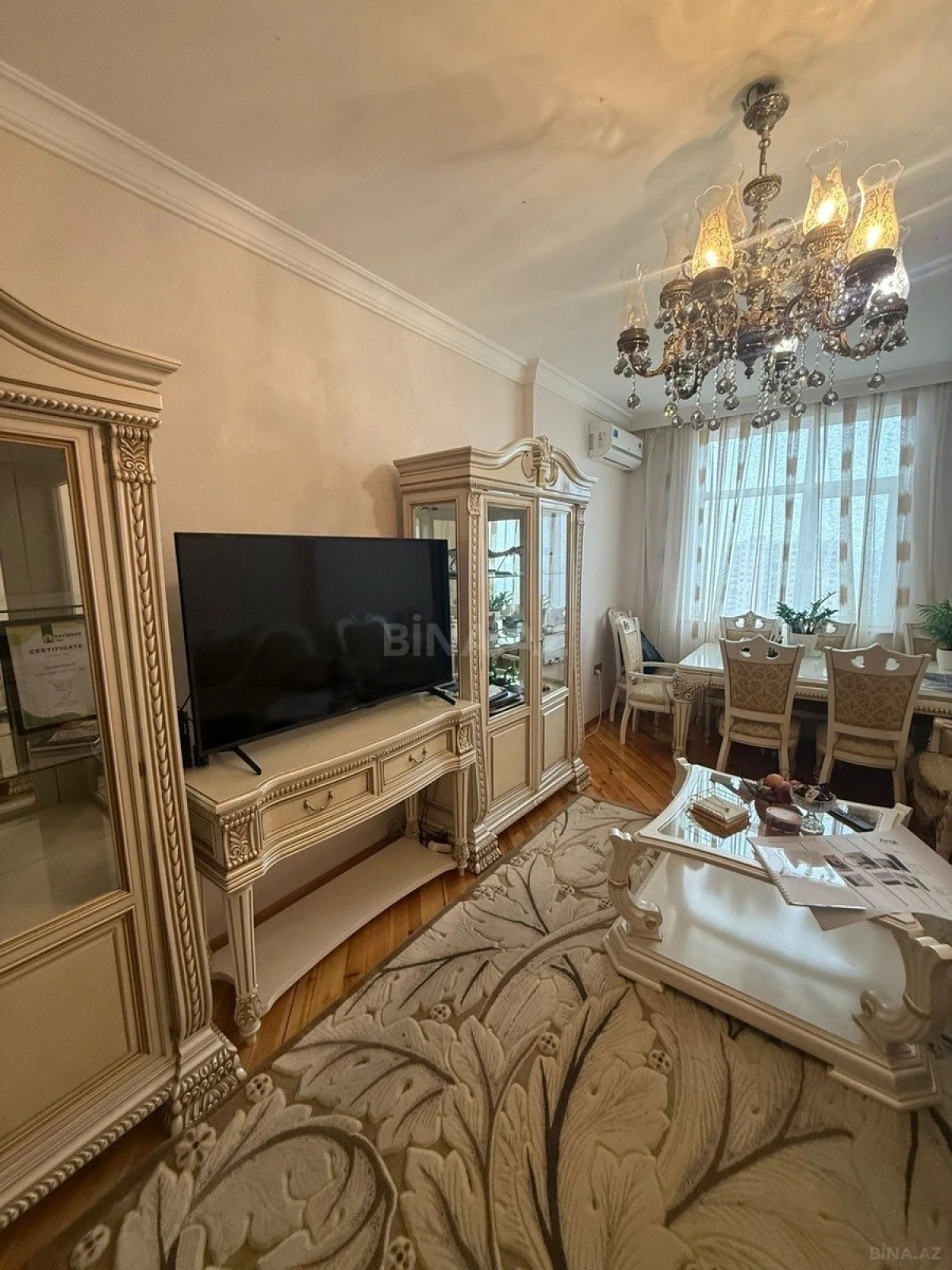 Satılır 2 otaqlı mənzil 88 m²