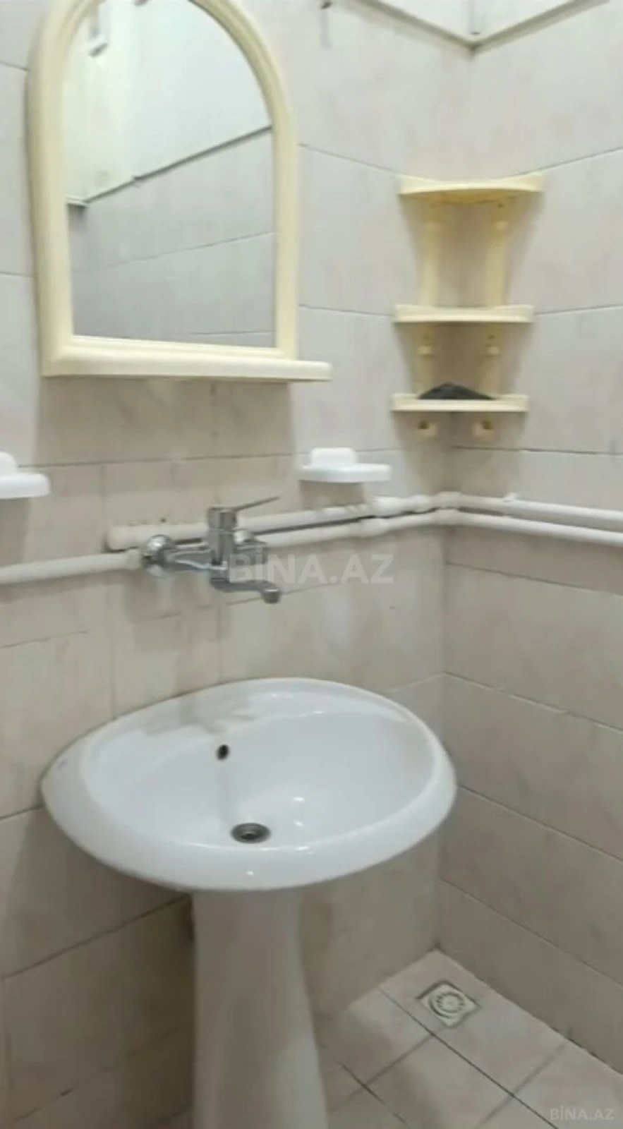 Kirayə verilir 2 otaqlı mənzil 60 m²