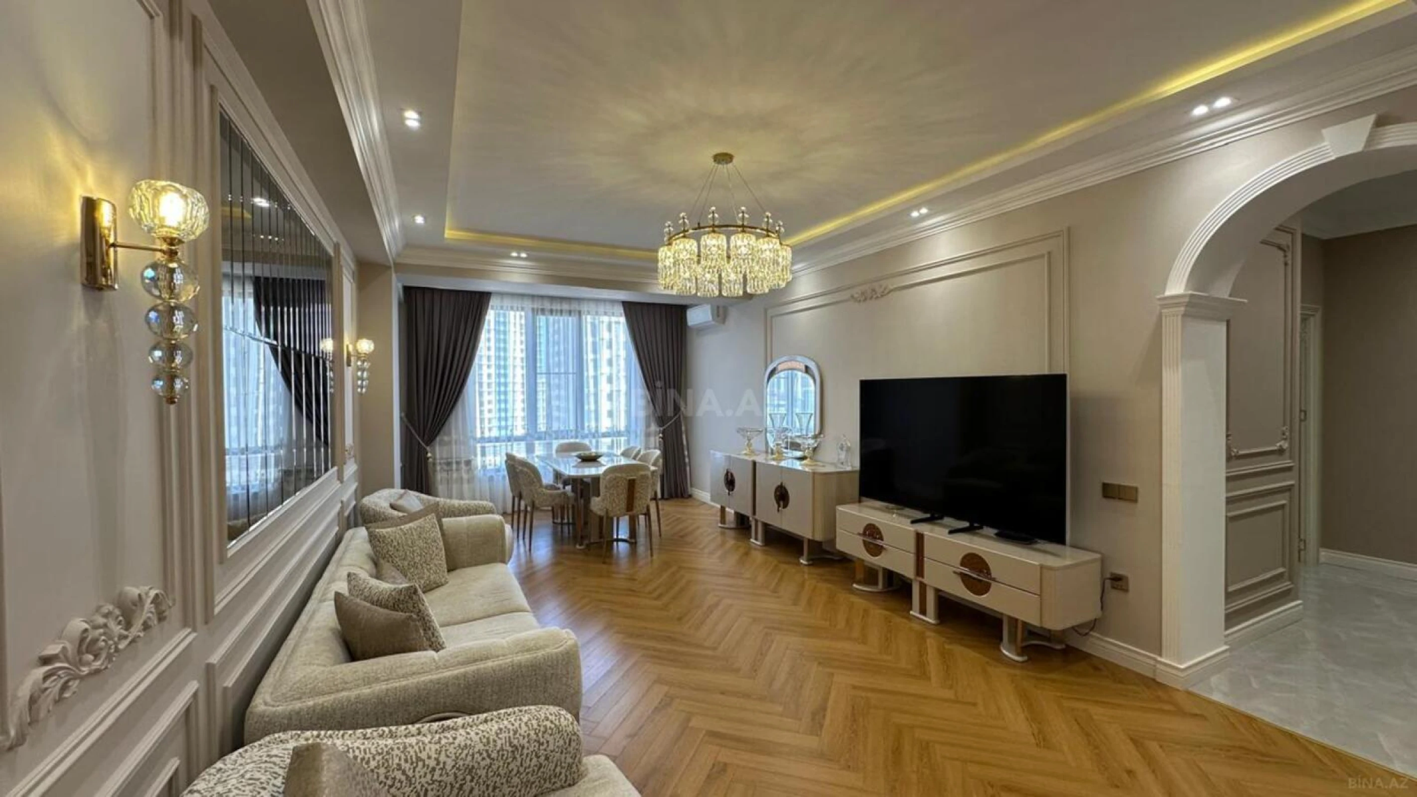 Satılır 3 otaqlı mənzil 132 m²