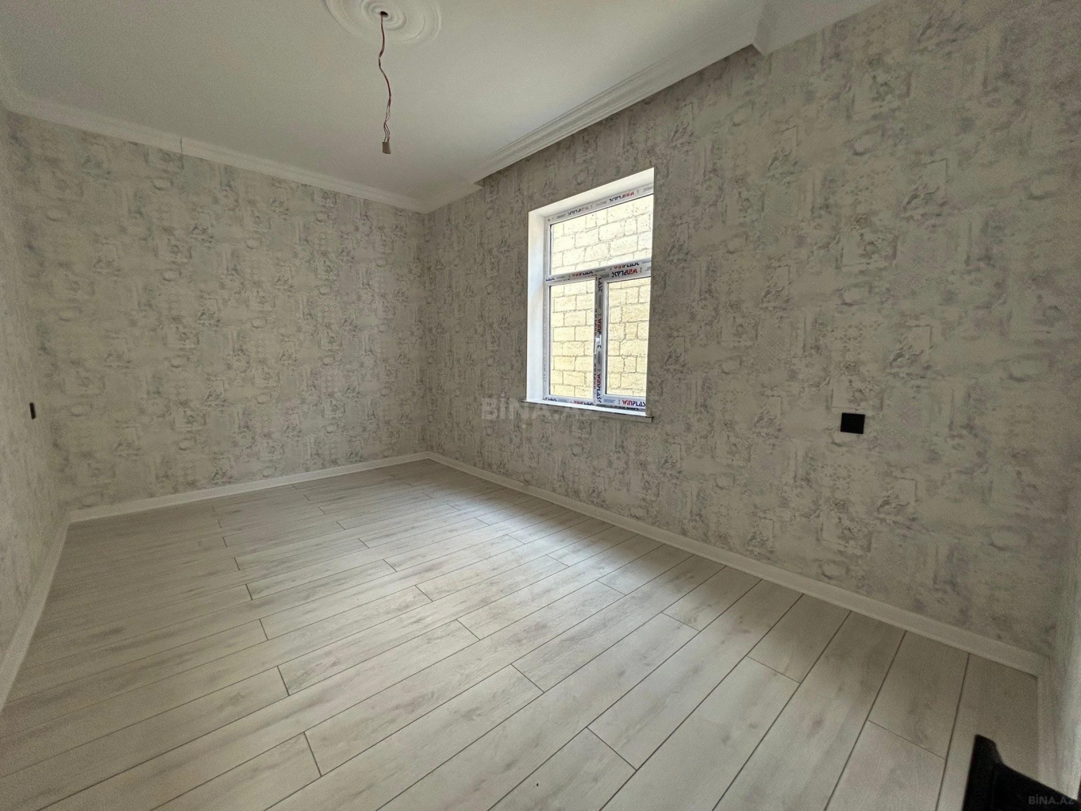 Satılır 4 otaqlı həyət evi 160 m²