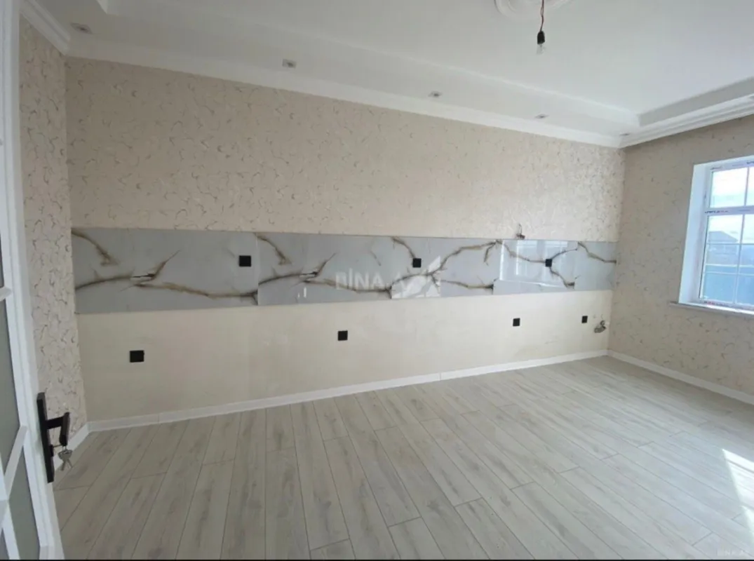 Satılır 4 otaqlı həyət evi 160 m²