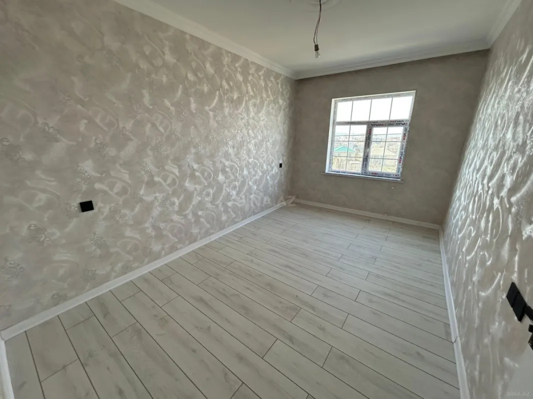 Satılır 4 otaqlı həyət evi 160 m²