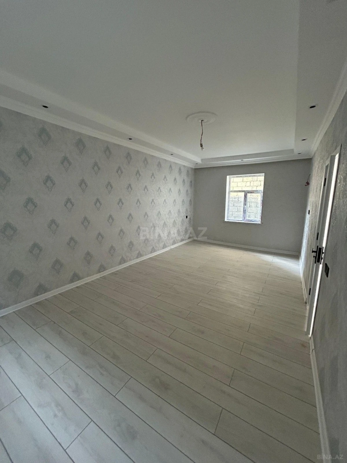 Satılır 4 otaqlı həyət evi 160 m²