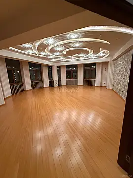 Satılır 4 otaqlı mənzil 316 m²