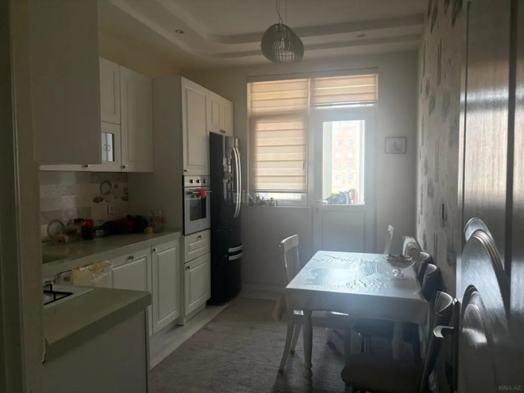 Satılır 3 otaqlı mənzil 98 m²
