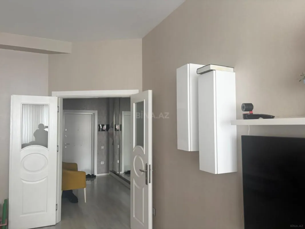 Satılır 3 otaqlı mənzil 98 m²
