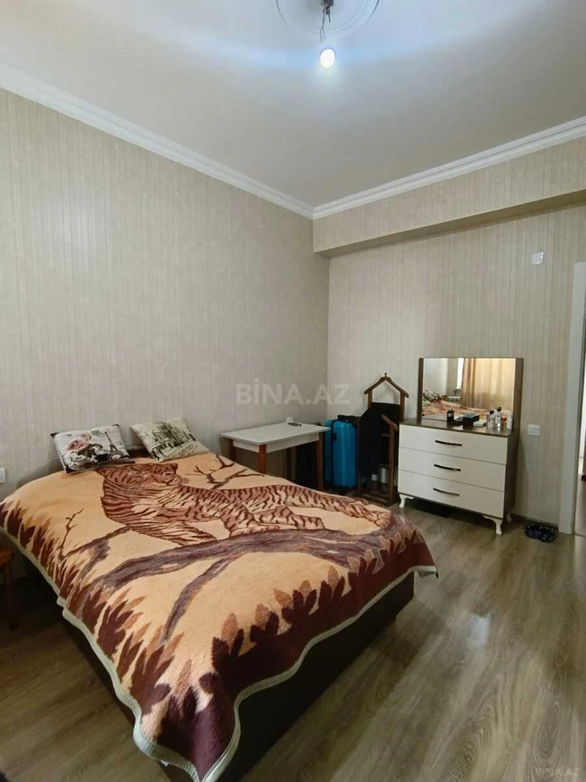 Satılır 2 otaqlı mənzil 62 m²