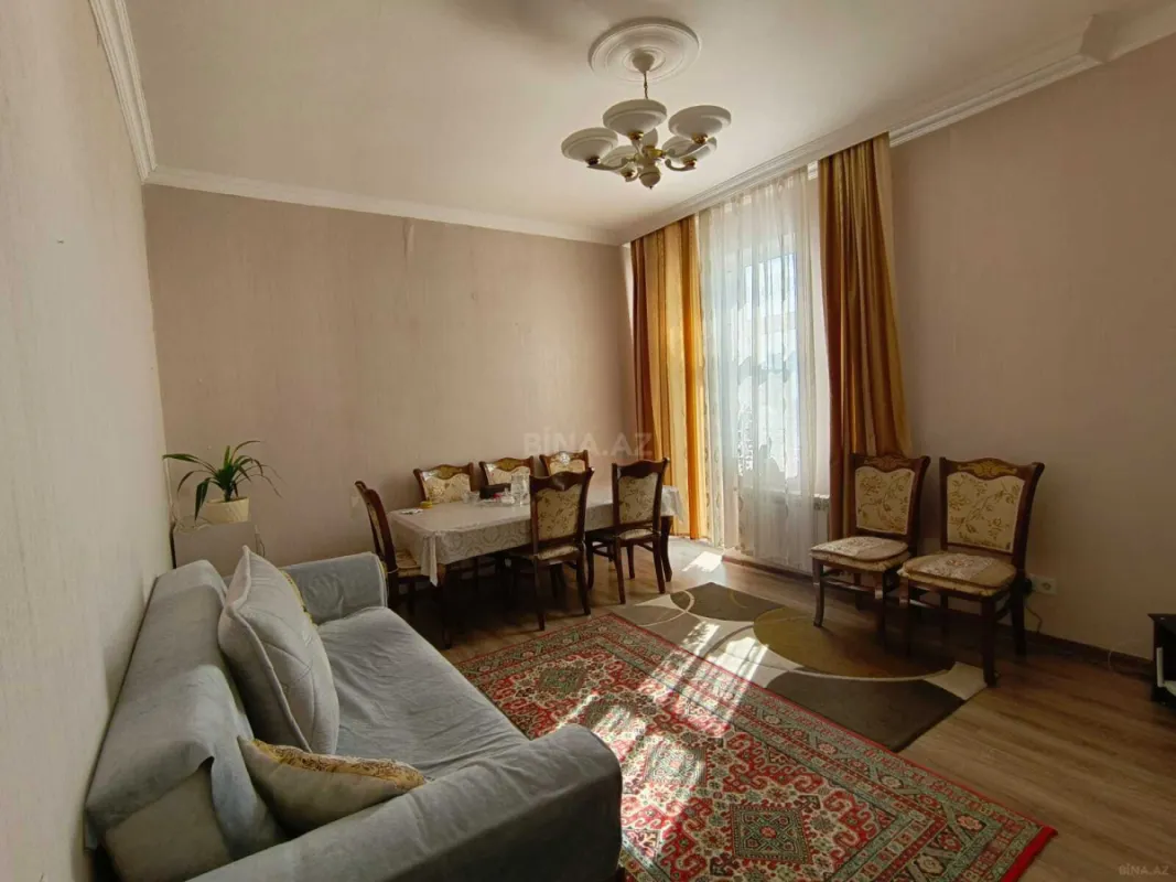 Satılır 2 otaqlı mənzil 62 m²