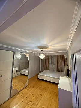 Kirayə verilir 3 otaqlı mənzil 50 m²