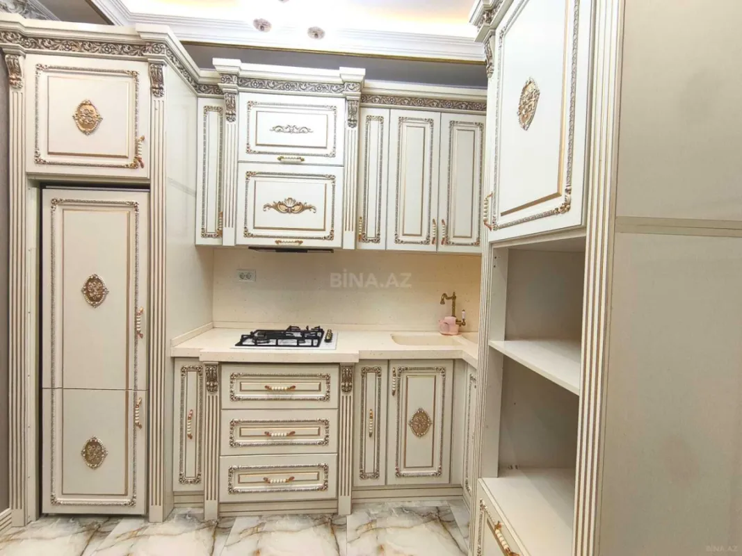 Kirayə verilir 2 otaqlı mənzil 80 m²