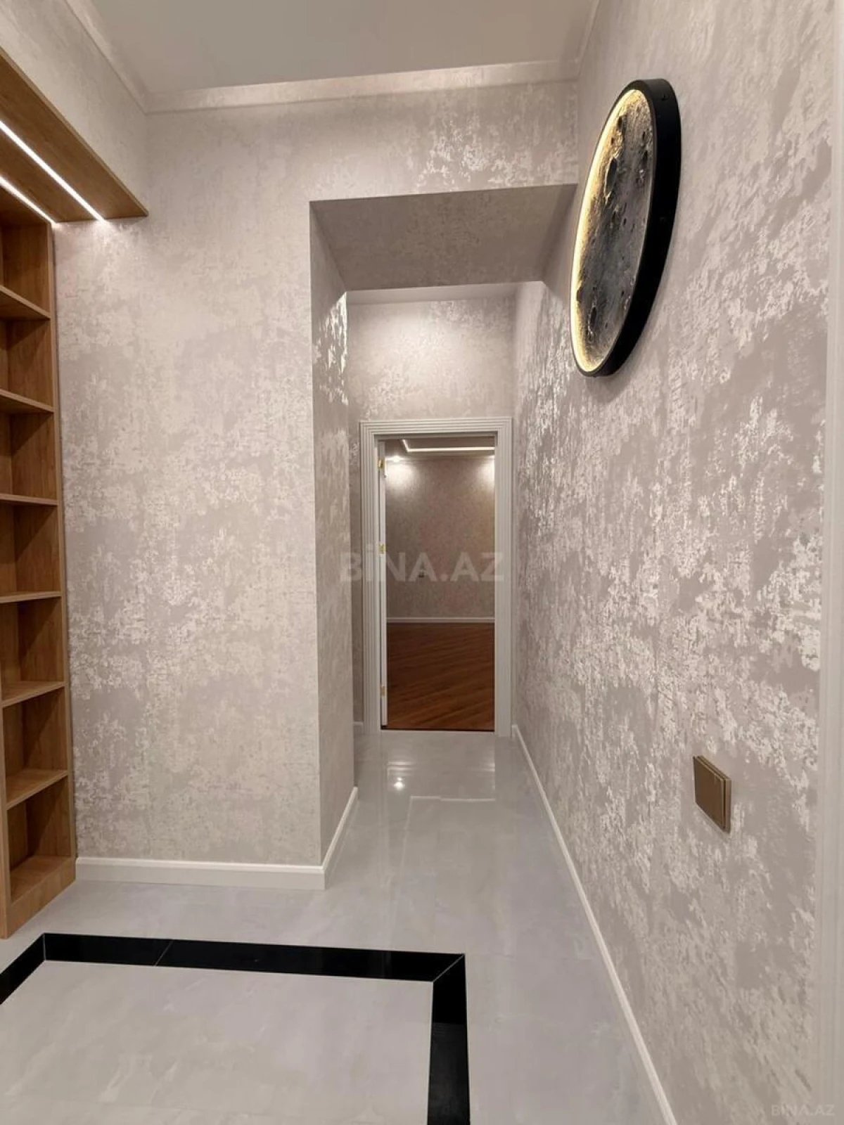 Satılır 2 otaqlı mənzil 84 m²