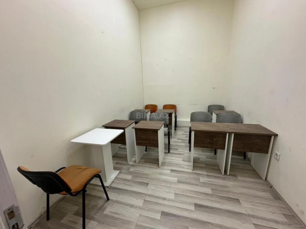 Kirayə verilir 4 otaqlı ofis 85 m²