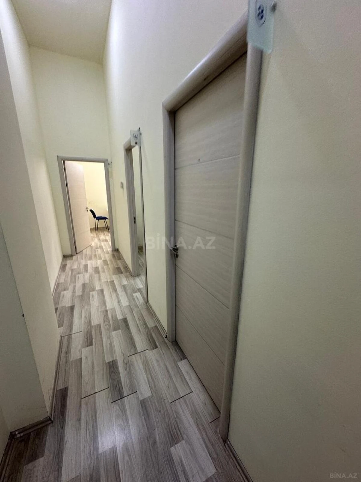 Kirayə verilir 4 otaqlı ofis 85 m²