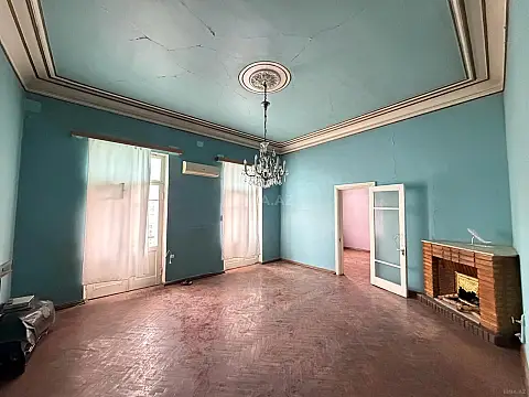 Satılır 4 otaqlı mənzil 160 m²