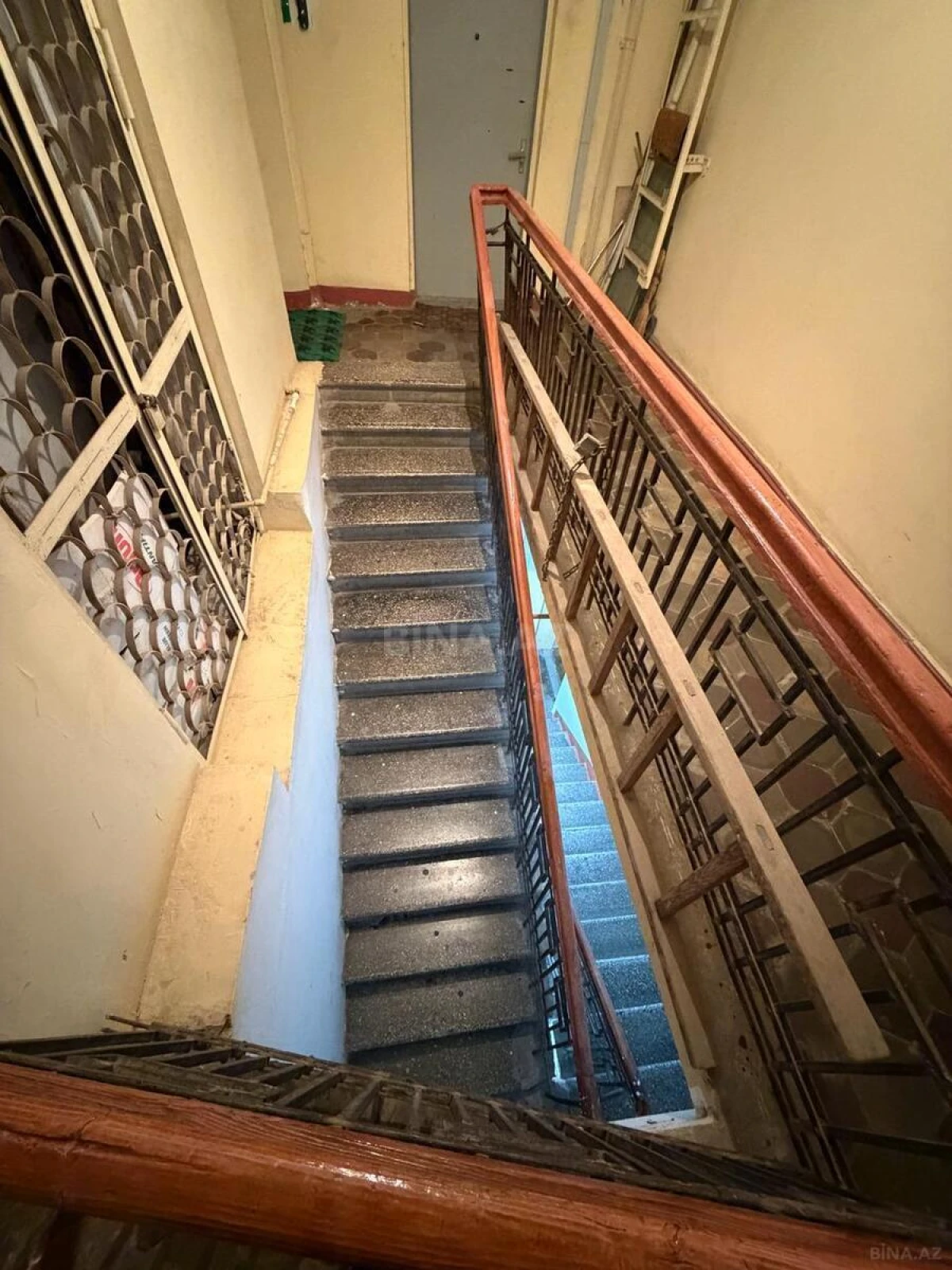 Satılır 4 otaqlı mənzil 160 m²